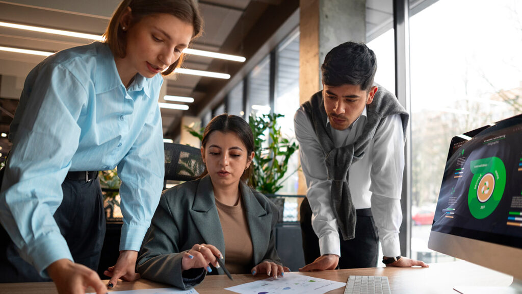 HR outsourcing services vs. recruitment process outsourcing (RPO) comparison chart showing differences in scope, focus, and benefits for business hiring solutions